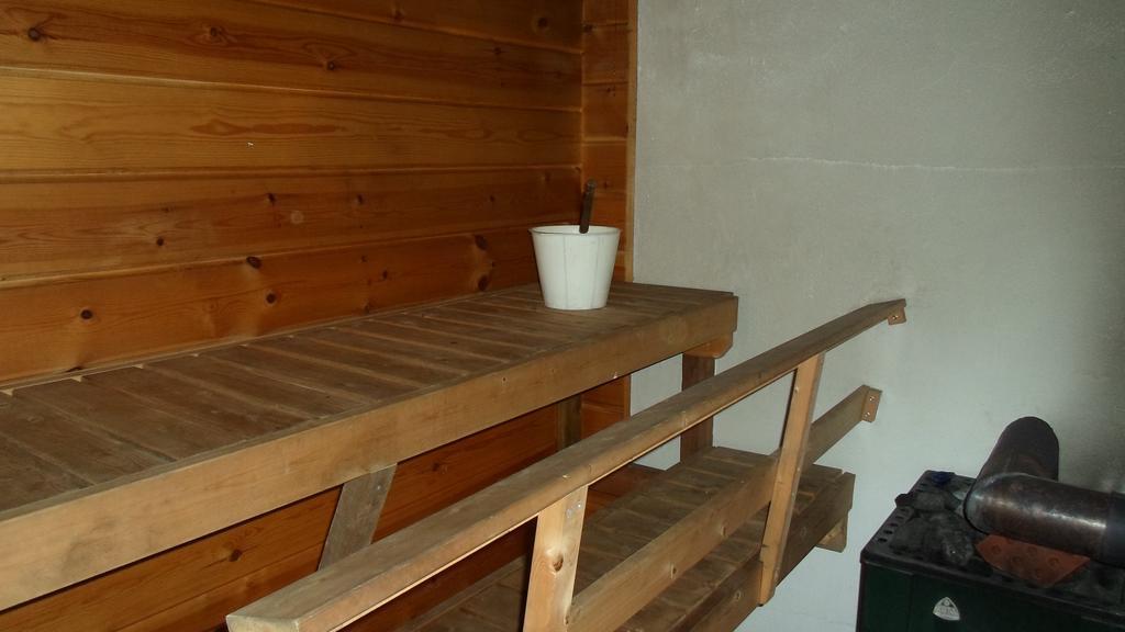 Pihlajamaeen Lomamoekit Vanhakyla Extérieur photo